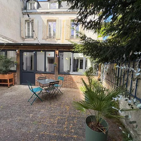 L'atelier Du - F2 Centre-ville Avec Cour Appartamento *