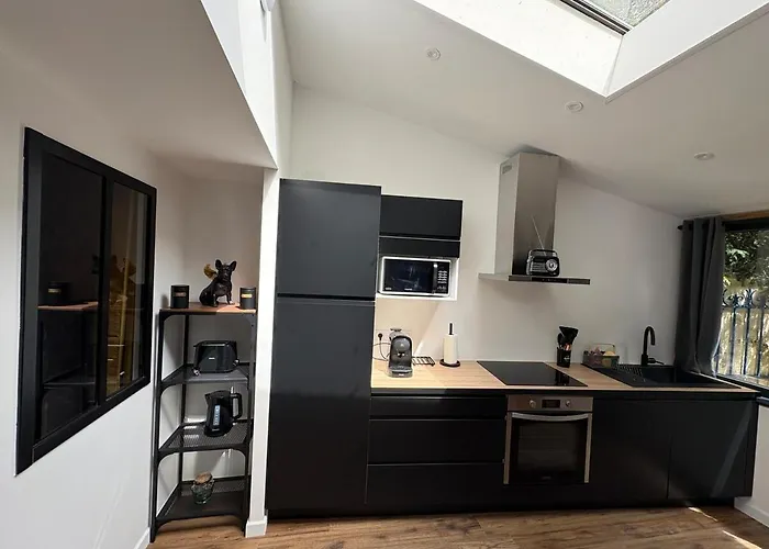 L'atelier Du - F2 Centre-ville Avec Cour Apartament *